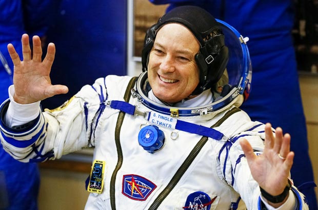 فضانورد معروف روسی بزودی در جزیره زیبای کیش
